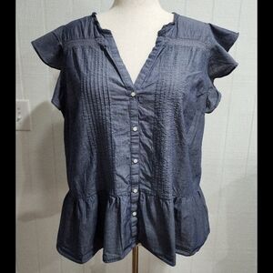 Old Navy Chambray Top Size XXL Flutter Sleeve Pintuck Button Down Tiered Lace